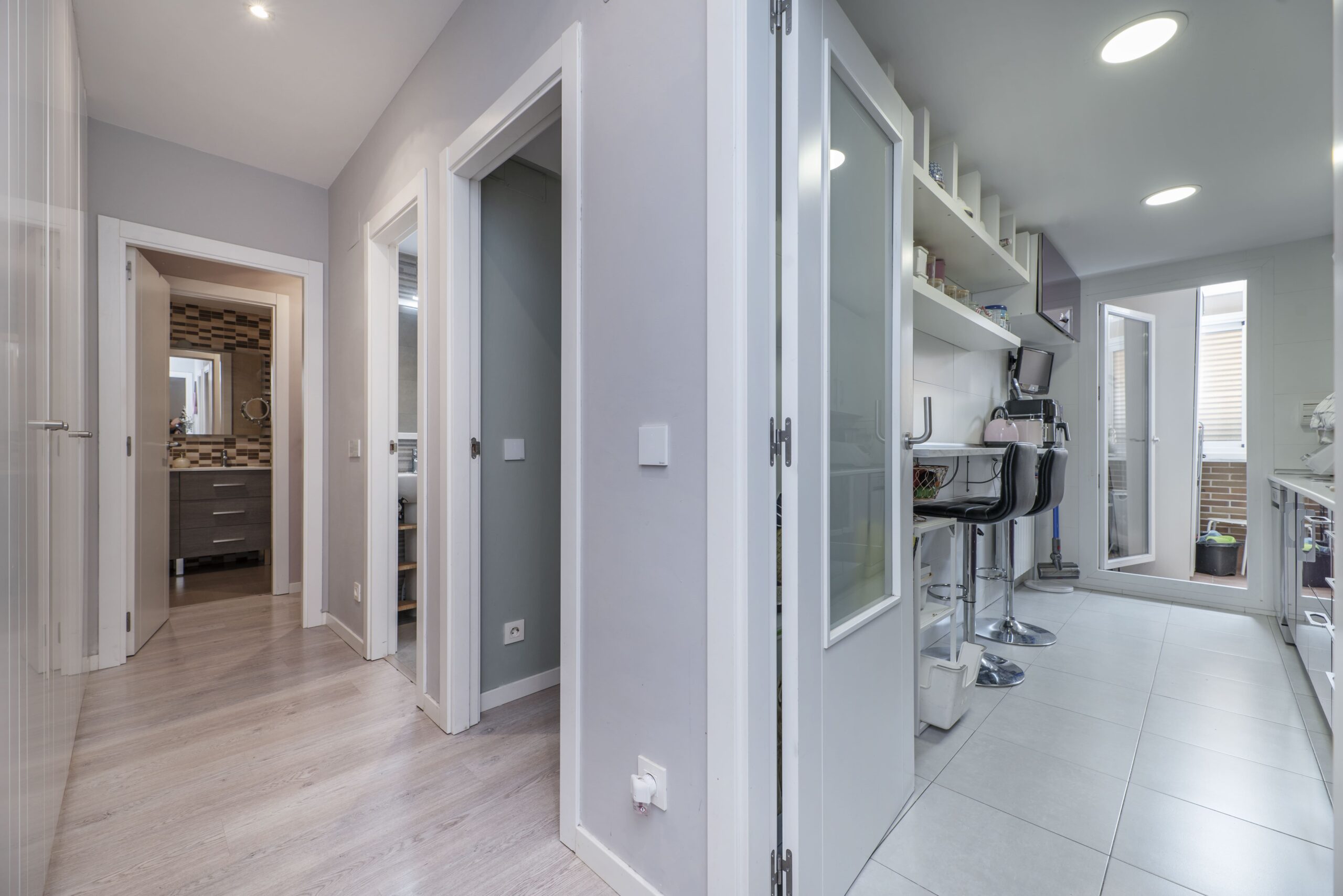 Modular Door for Clean Room Manufacturers in Ahmedabad: 7 Reasons to Choose Modular Cleanroom Doors